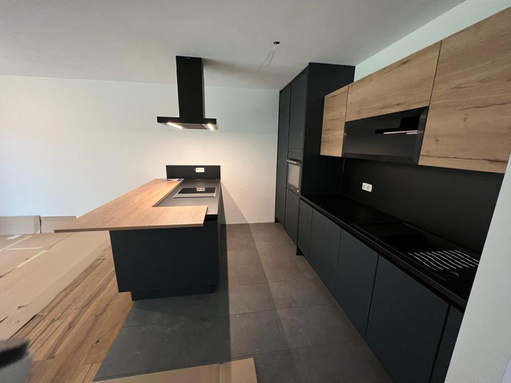 Pr Apartment Lenzing Bagian luar foto